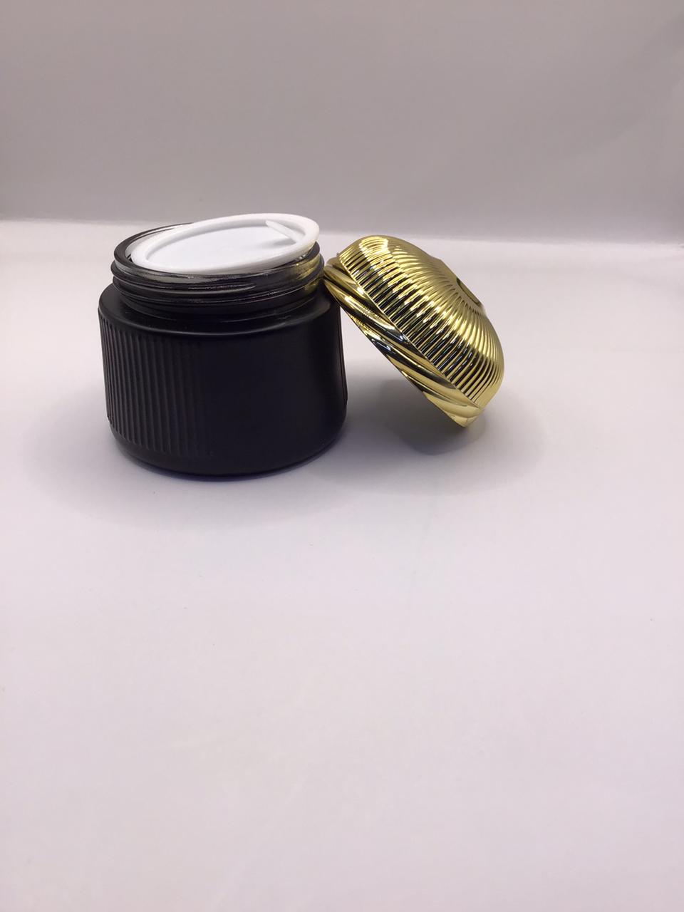 Ribbed Matte Black Bakhoor Jar with Luxury Gold Dome Lid