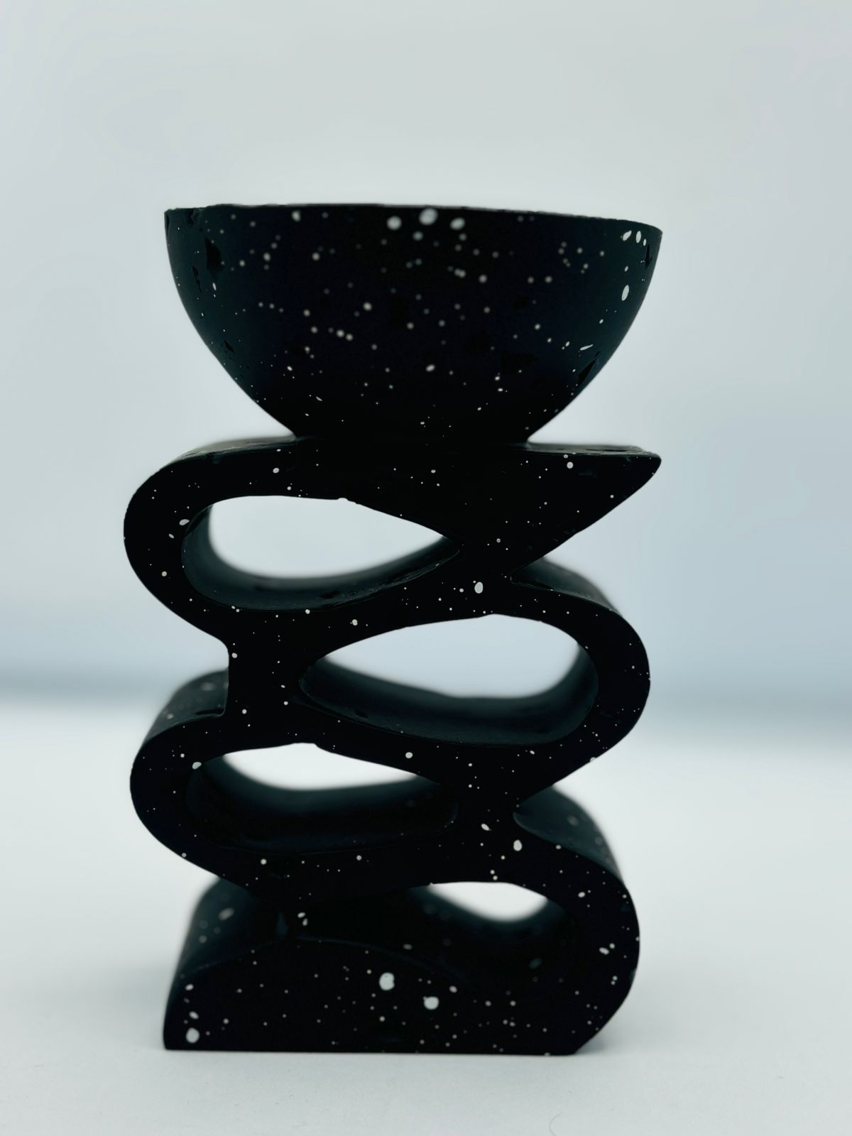 Galaxy Wave Bakhoor Burner – Black Speckled Sculptural Mabkhara | Aesthetic Home Décor